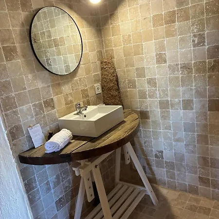 Couette-café Bergerie Privée 3*